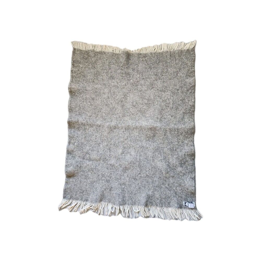 VTG Silkeborg Uldspinderi 100% Pure Wool Gray Scandinavian Fringe Area EUC